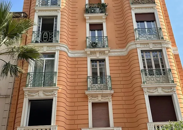 Daire Nouveau ! Au Centre De Juan, Climatise Renove Confort A 2 Minutes Des Plages Antibes